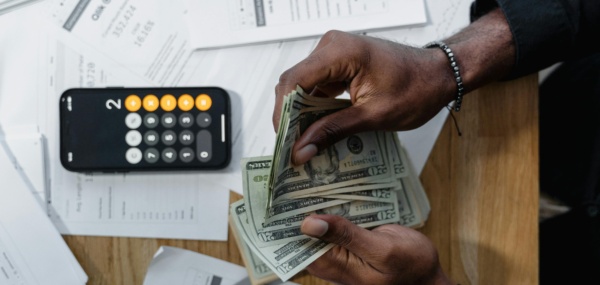 Why Your Invoices Aren’t Getting Paid on Time